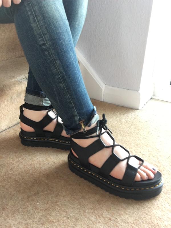 dr martens nartilla hydro