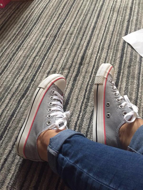 grey pink converse