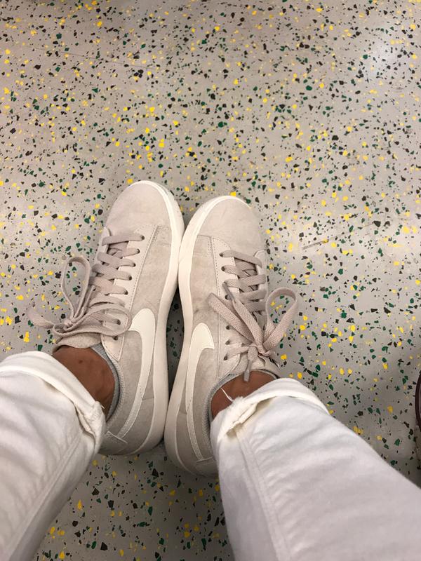 nike blazer trainers in sand