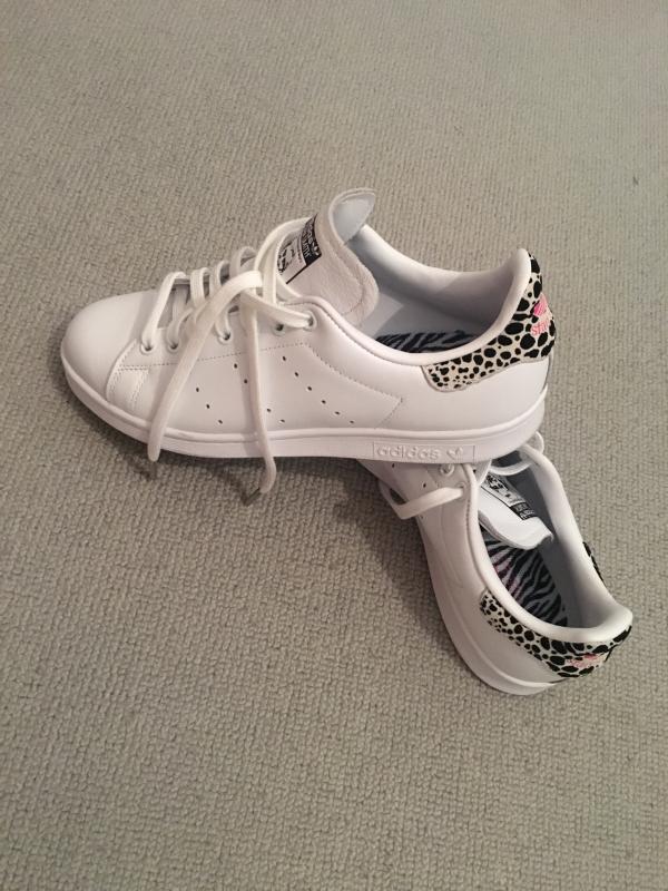 stan smith off white core black shock pink animal exclusive