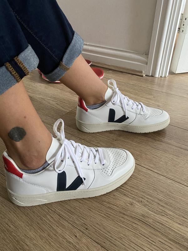 veja red and navy