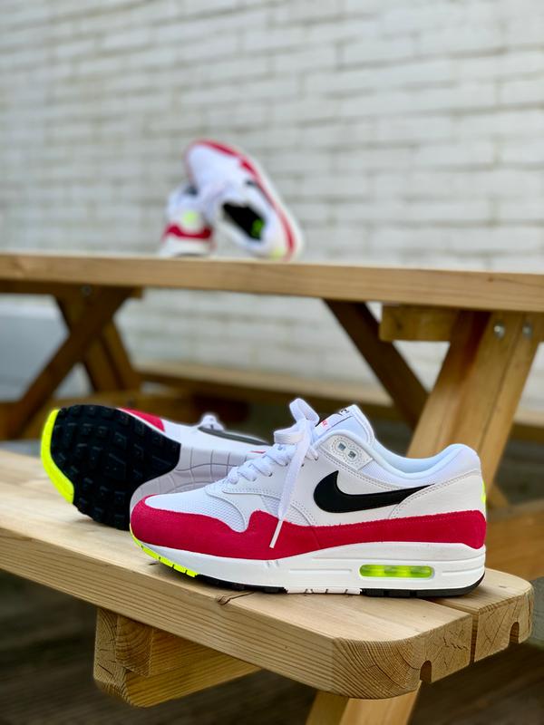 air max 1 rust pink volt