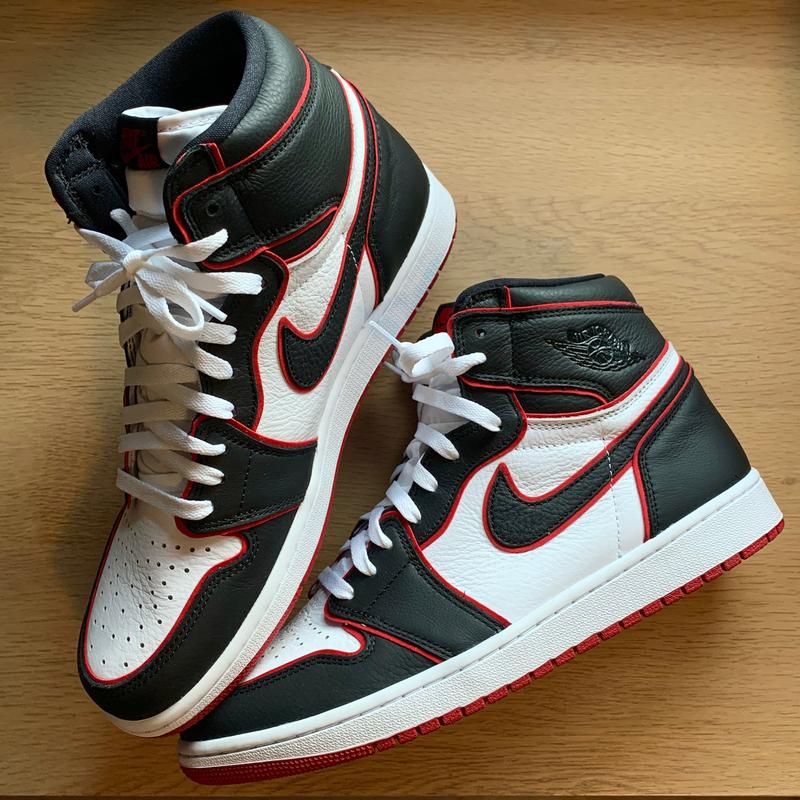 air jordan 1 bloodline white laces