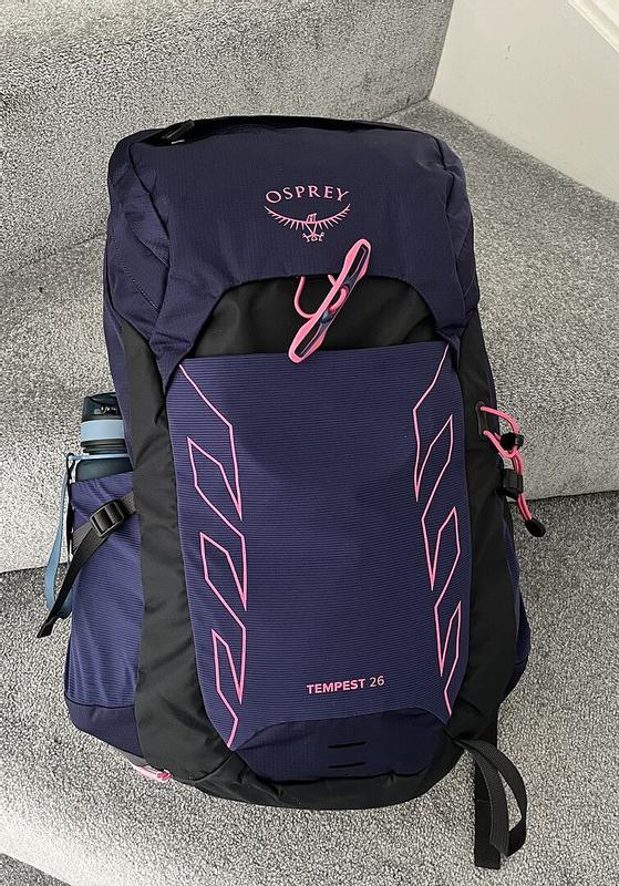Rugzak Osprey Tempest 26 Deep Fig Hotspot Pink - Zomer 2026