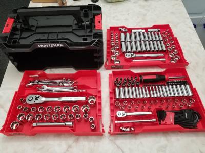 送料無料】CRAFTSMAN Mechanics Tools Kit with 3 Drawer Box, 216