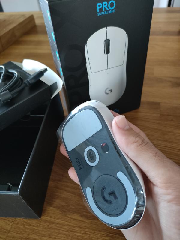 Logitech G Pro X Superlight Wireless Gaming Mouse Logitech G Pro X Superlight Wireless Gaming Mouse