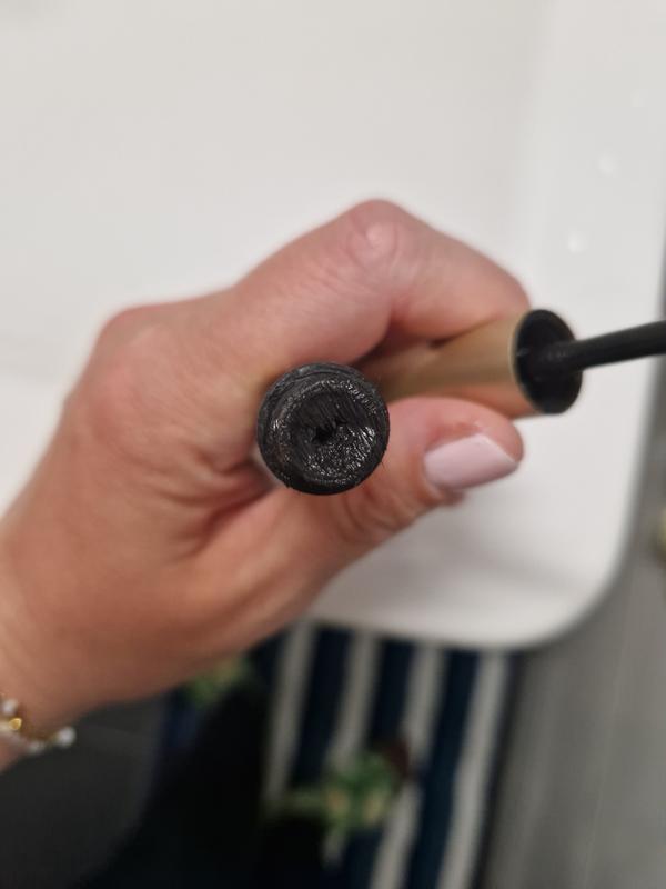 So viel Mascara muss abgestreift werden