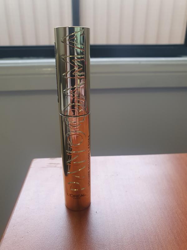 Gold reflective mascara tube