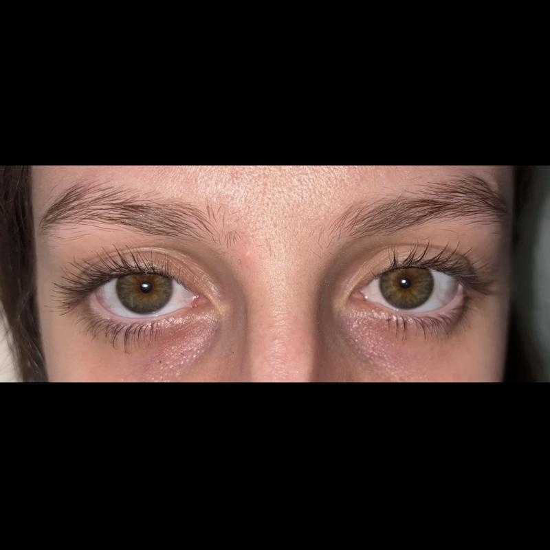 Eyes with mascara after full days use