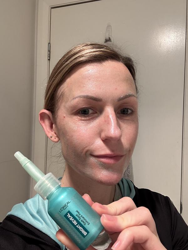 Using the Dark spot exfoliant peel