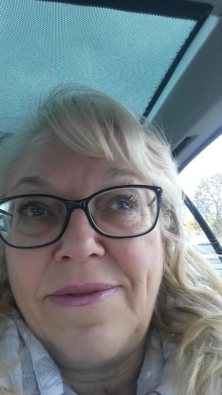 Mein toller Lorèal Lippenstift,sehr haltbar.