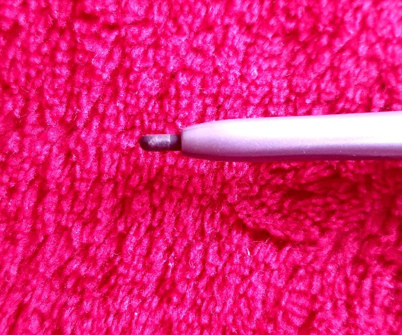 Feine Spitze,die auch nicht schnell abbricht,um die Farbe präzise aufzutragen