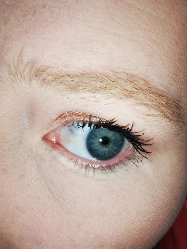Air mascara