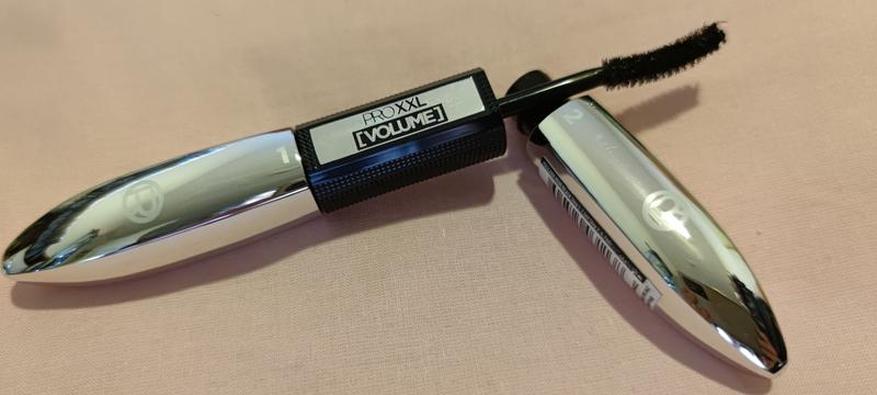 Schwungvolle  voluminöse Wimpern