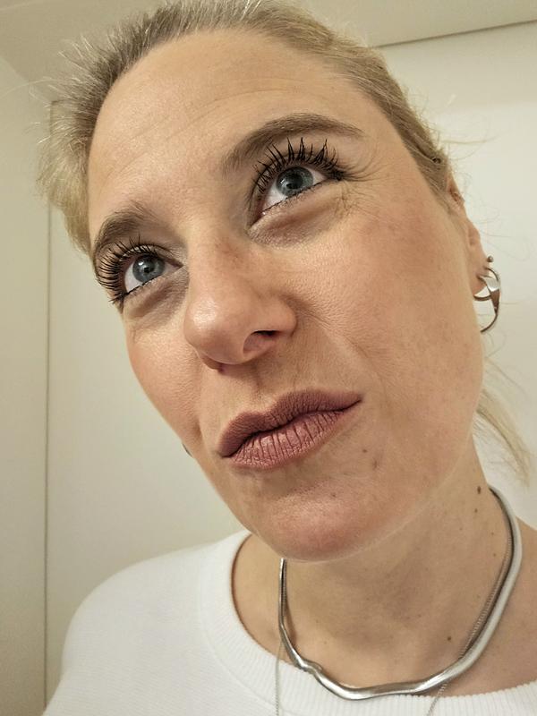 Color Riche Intense Volume Matte Nude Lippenstift in Farbe 601