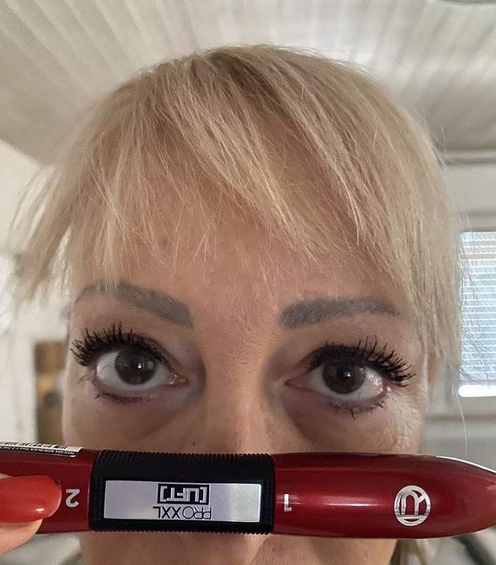 Getuschte Wimpern