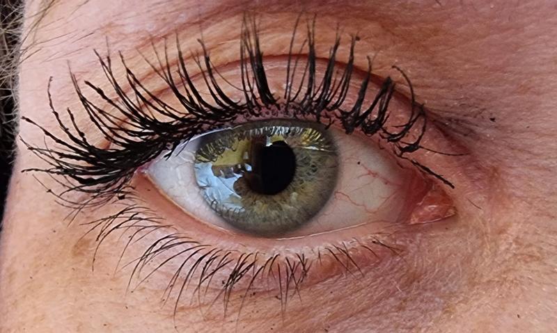 Nachher getuschte Wimpern