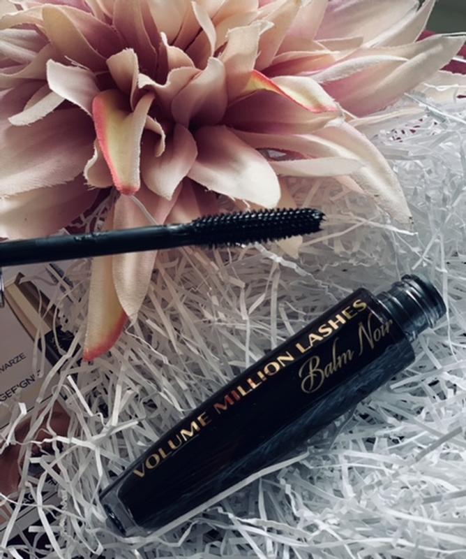 Die Mascara liegt so gut in der Hand