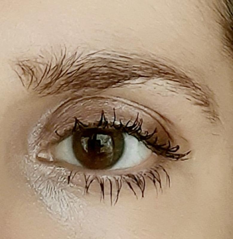 Paradiesischer Wimpernaufschlag