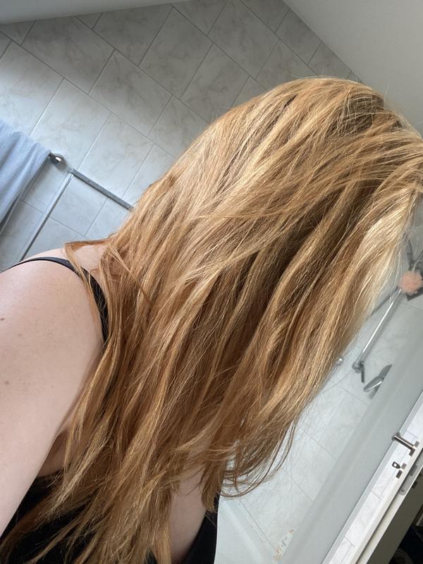 Nach 25 Minuten einwirken auf dunkelblondem Haar