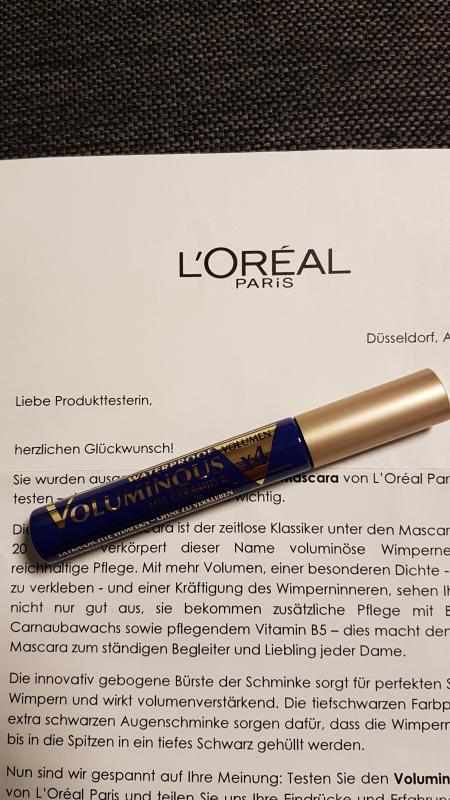 Voluminous Waterproof Mascara