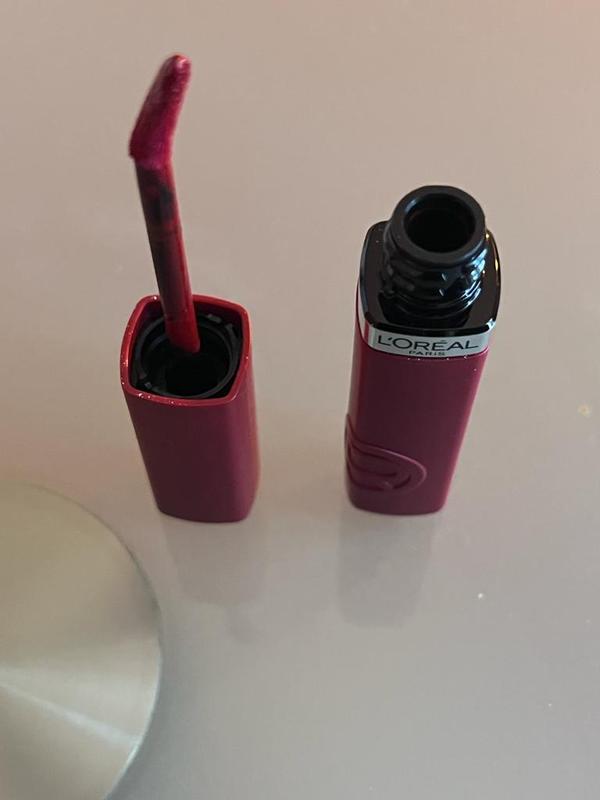 Infaillible Matte Resistance Rouge geöffnet