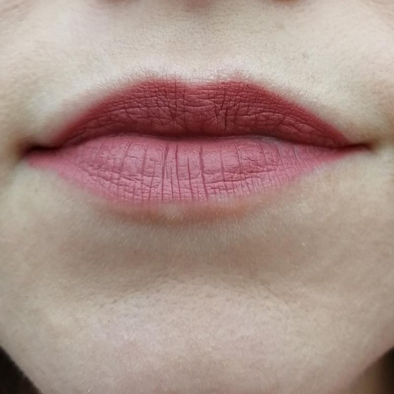 [Werbung] L’ORÉAL PARiS Color Riche Intense Volume Matte 601 Worth It Tragefoto
