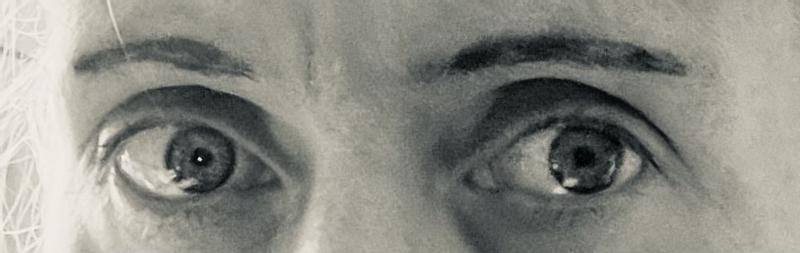 Mit unbelievia Brow Micro Tatouage