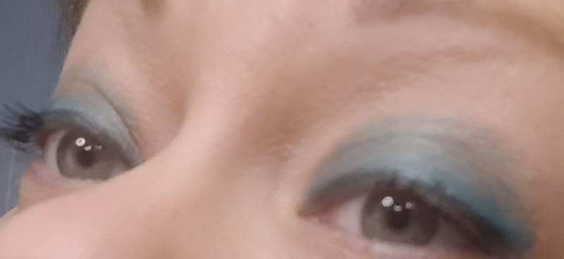 Trennt wunderbar die Wimpern.