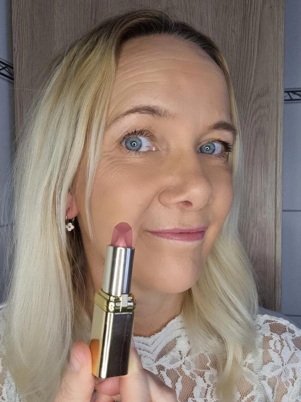 L'Oréal Paris Color Riche Satin Nude Lippenstift