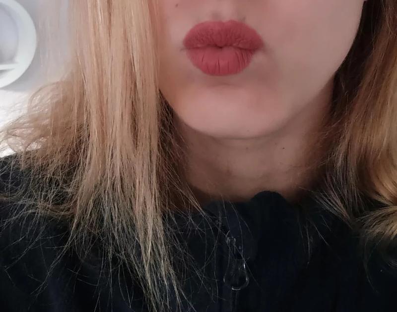 Rote lippen soll man küssen