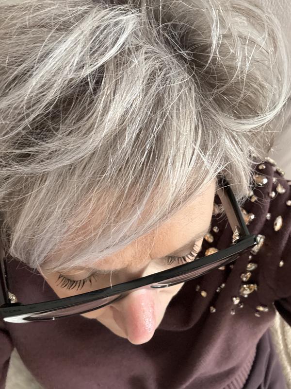 capelli polverosi dopo l uso della lacca