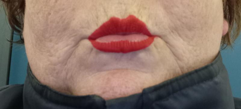 Als je veel drinkt of eet krijg je dus dit te zien aan de binnenkant van je lippen. Even bijwerken dus!