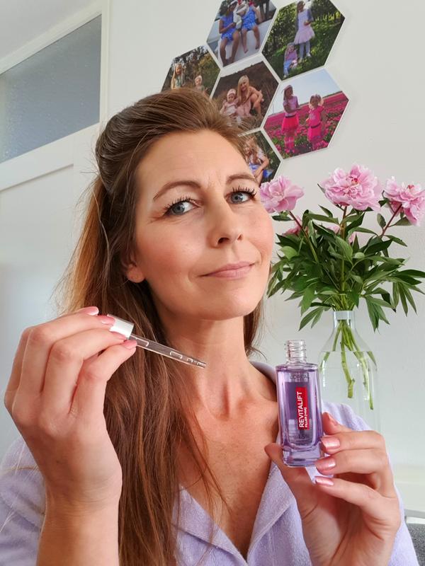 Resultaat na 2 weken gebruik van het nieuwe Revitalift anti-aging serum met hyaluronzuur van L'oreal