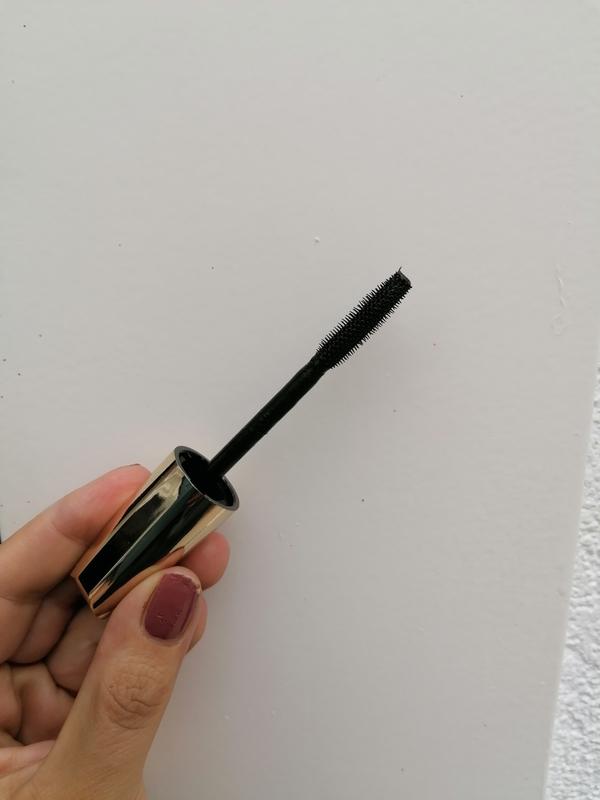 De mooie borstel van de mascara.
