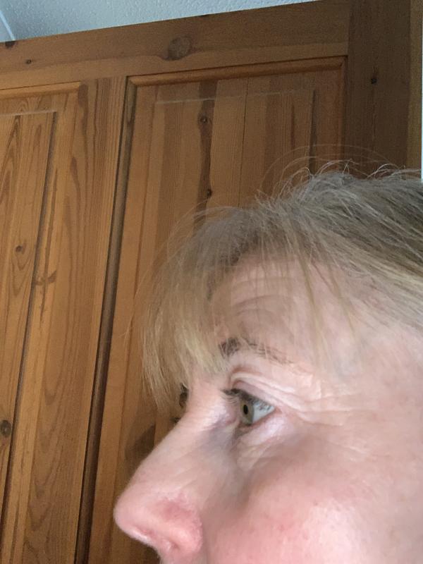 Before I applied the mascara