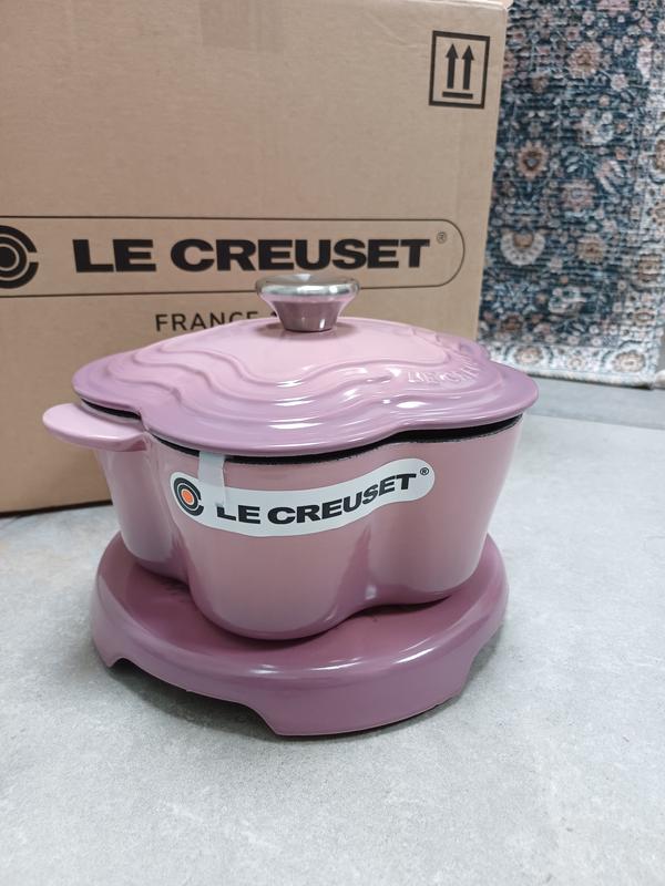 Cast Iron Flower Casserole | Le Creuset AU