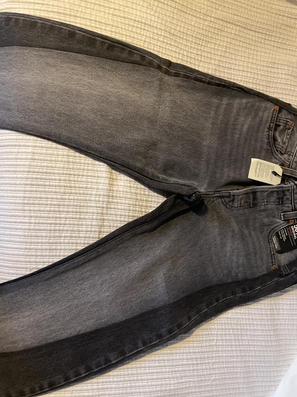 The mismatched legs look very cheap and awkward in person