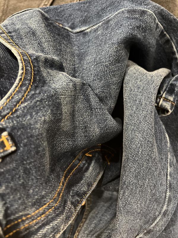 so thin now. look how it folds.