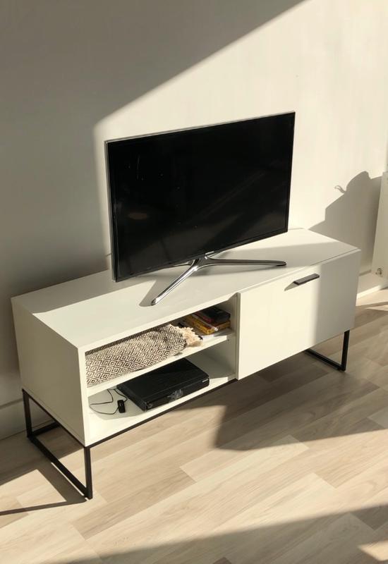 Oude tijden deeltje ontwikkeling TV-meubel Kioto - grijs - 58x176x43 cm | Leen Bakker