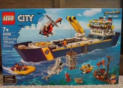 Creative City Series Ocean Exploration Ship Building Blocks Coast