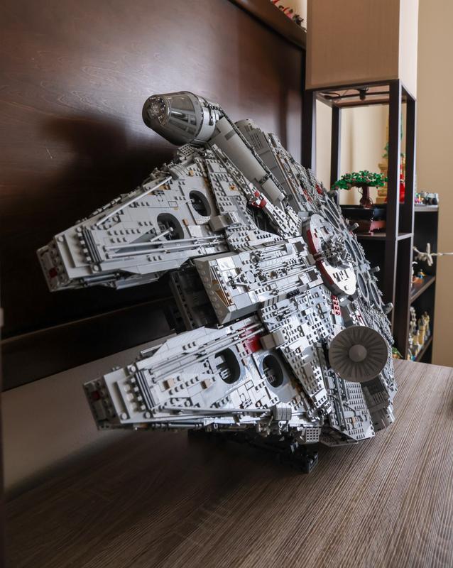 LEGO Star Wars Millennium Falcon 75192 MYER