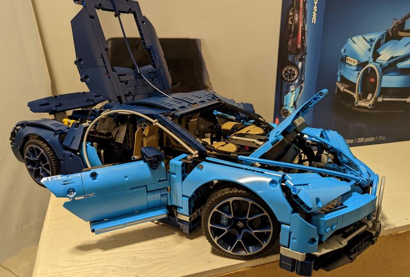 Lego bugatti cheap chiron myer