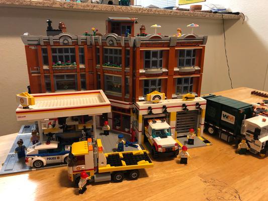 Myer lego cheap corner garage