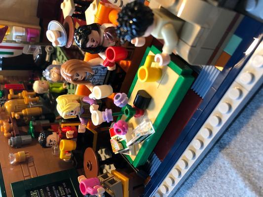 Central perk lego myer hot sale