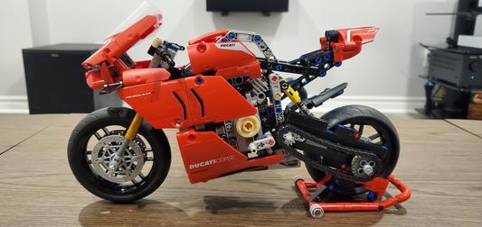 LEGO Technic Ducati Panigale V4 R 42107 MYER