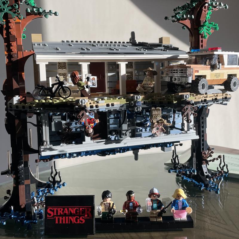 Stranger things 2025 lego myer