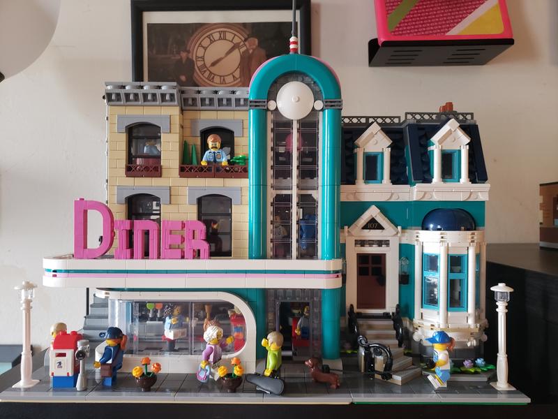 LEGO Creator Expert Downtown Diner 10260 MYER