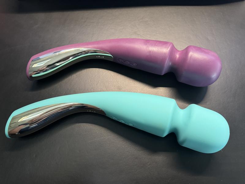 Two LELO wand massagers photographed by a reviewer on LELO.com