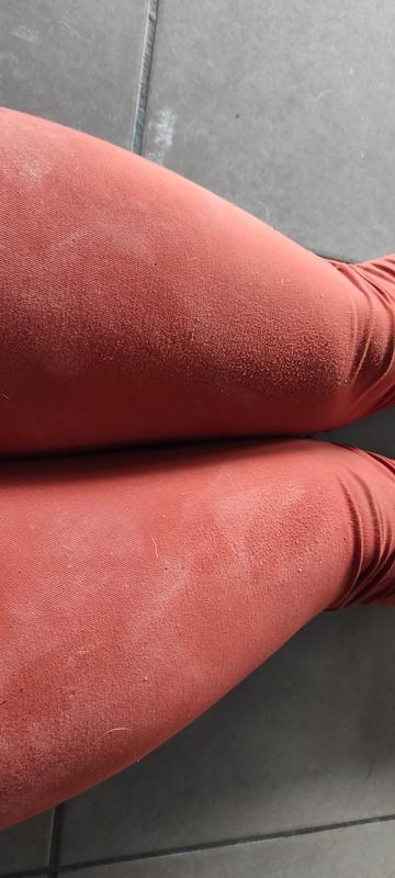 Legging deportivo con control de abdomen y tela antibacterial con aloe